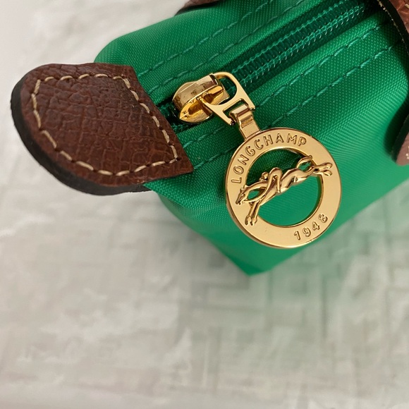 Longchamp Le Pliage Pouch with Handle - Picture 13 of 14